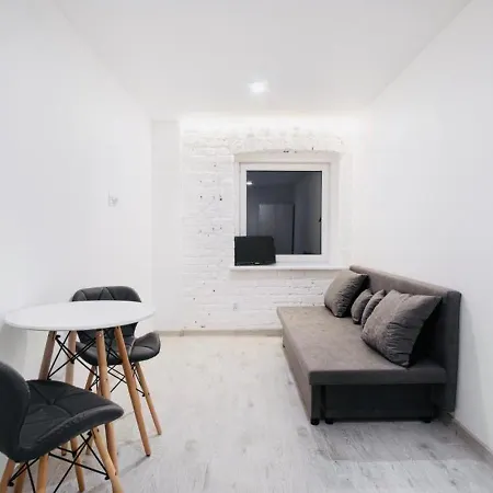 Dream Aparts - Blisko Dworca Fabryczna Hotel apartamentowy *